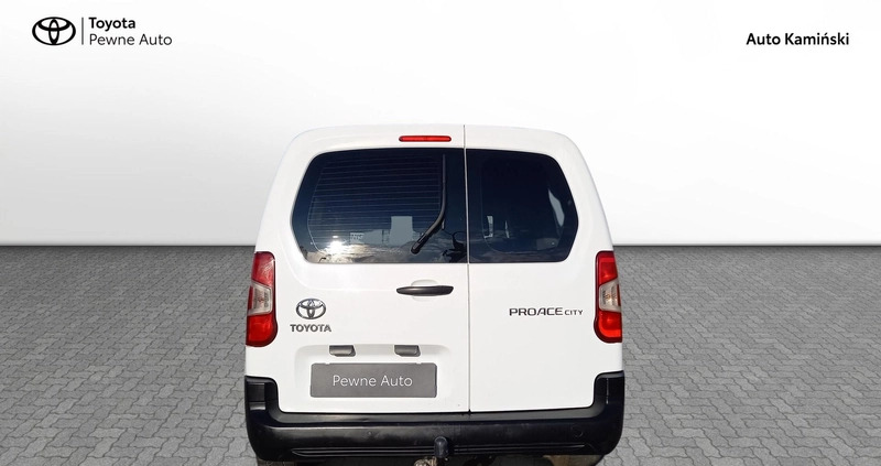 Toyota Proace City Verso cena 78900 przebieg: 127450, rok produkcji 2021 z Luboń małe 379